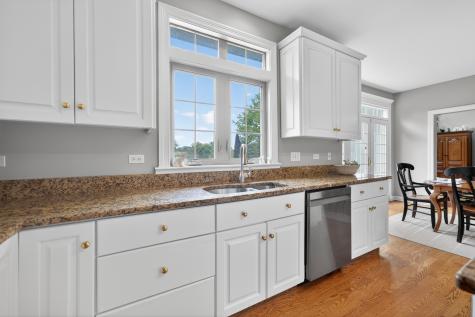 38W535 Golfview Court St. Charles IL 60175