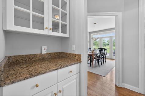 38W535 Golfview Court St. Charles IL 60175