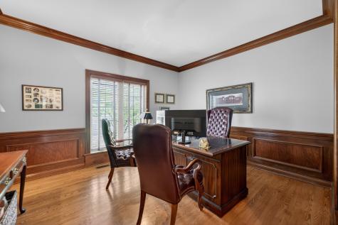 38W535 Golfview Court St. Charles IL 60175