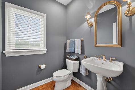 38W535 Golfview Court St. Charles IL 60175