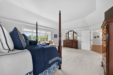 38W535 Golfview Court St. Charles IL 60175