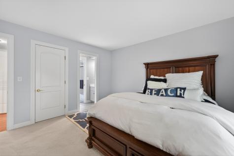 38W535 Golfview Court St. Charles IL 60175