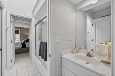38W535 Golfview Court St. Charles IL 60175