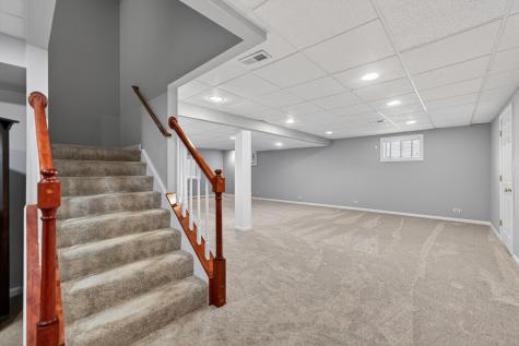 38W535 Golfview Court St. Charles IL 60175