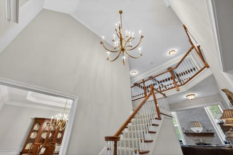38W535 Golfview Court St. Charles IL 60175