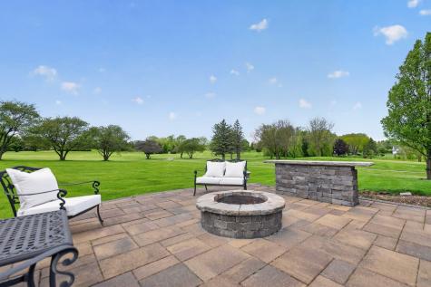 38W535 Golfview Court St. Charles IL 60175