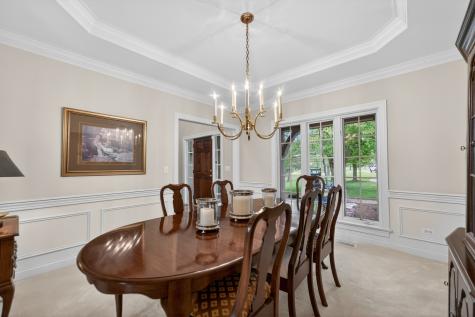 38W535 Golfview Court St. Charles IL 60175