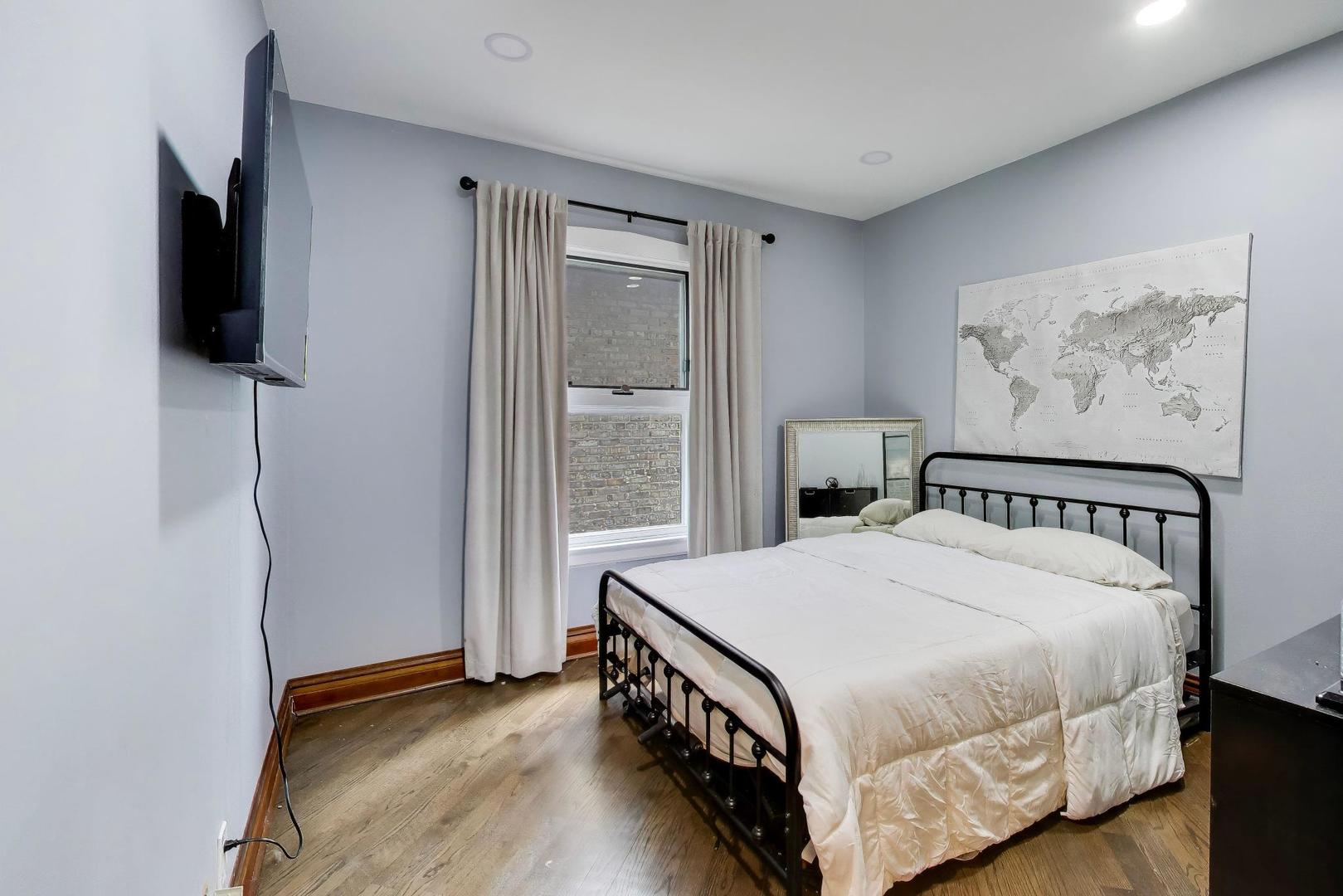 4220 North Marmora Avenue Chicago IL 60634