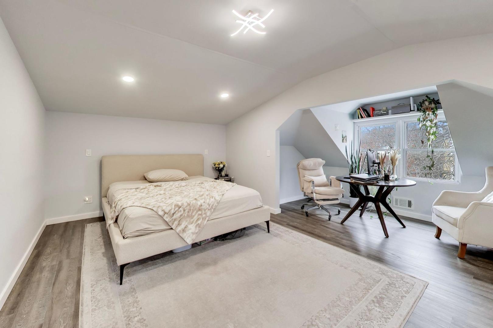 4220 North Marmora Avenue Chicago IL 60634
