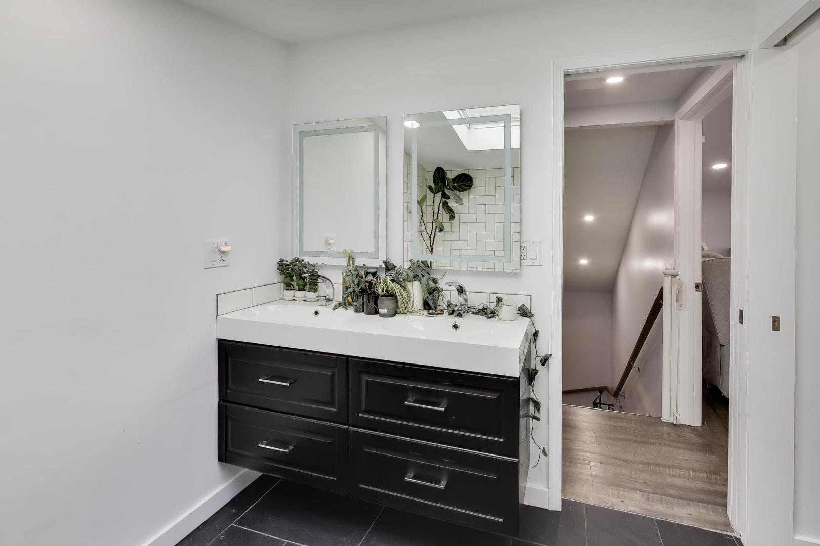 4220 North Marmora Avenue Chicago IL 60634