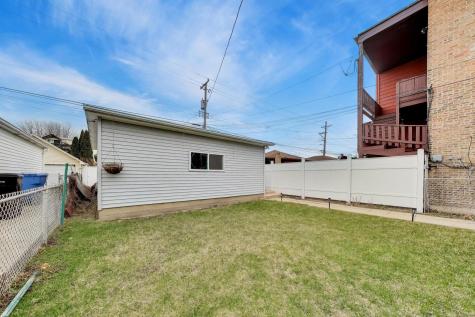 4220 North Marmora Avenue Chicago IL 60634