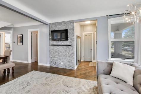 4220 North Marmora Avenue Chicago IL 60634