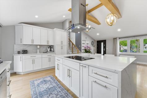 619 West Weathersfield Way Schaumburg IL 60193