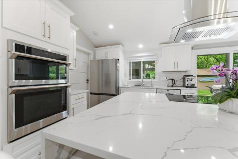 619 West Weathersfield Way Schaumburg IL 60193