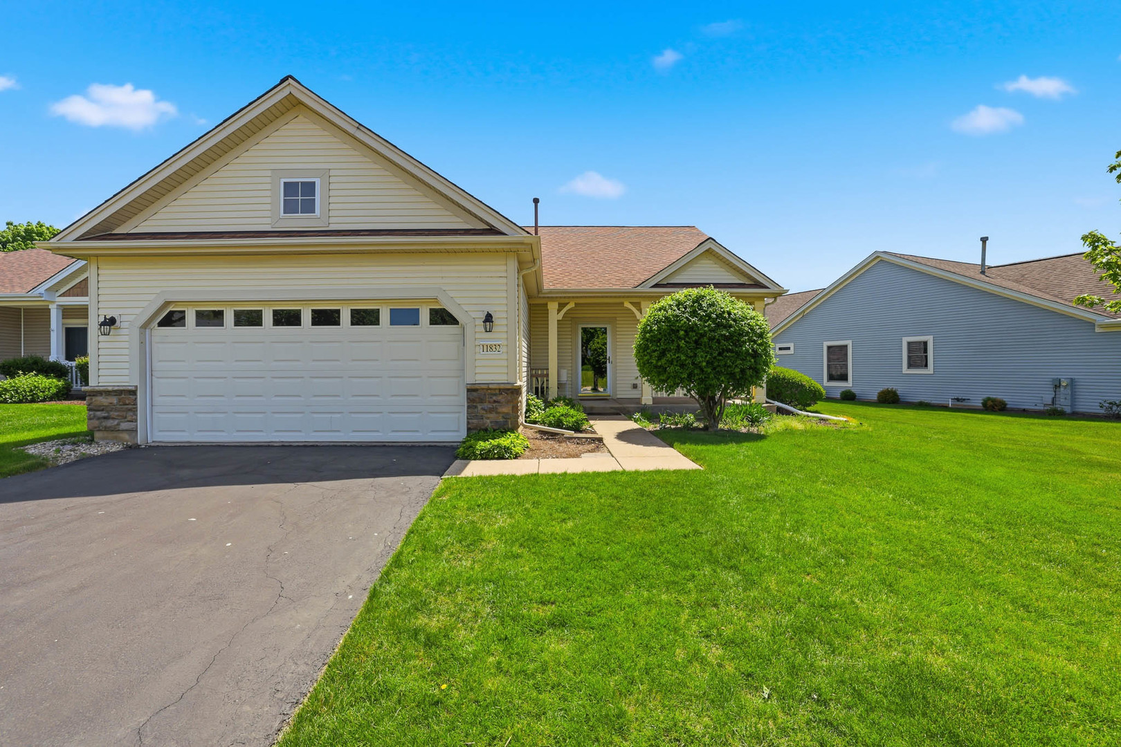 11832 Kensington Drive Huntley IL 60142