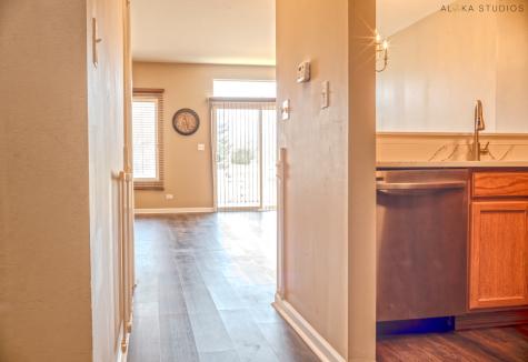 1850 Wisteria Drive Aurora IL 60503