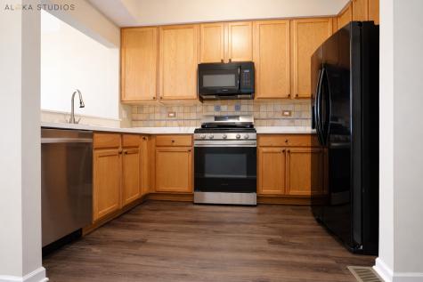 1850 Wisteria Drive Aurora IL 60503