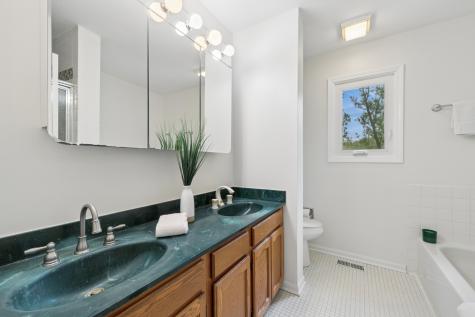 1119 Berkshire Lane Barrington IL 60010