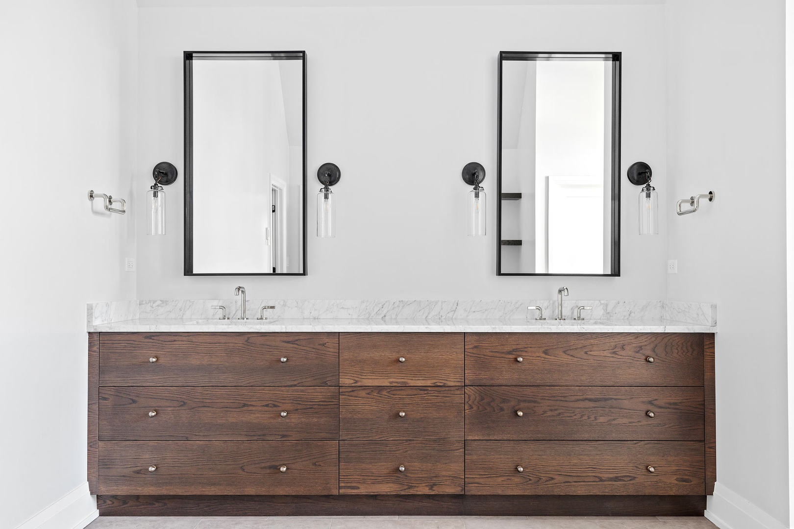 185 East Oneida Avenue Elmhurst IL 60126