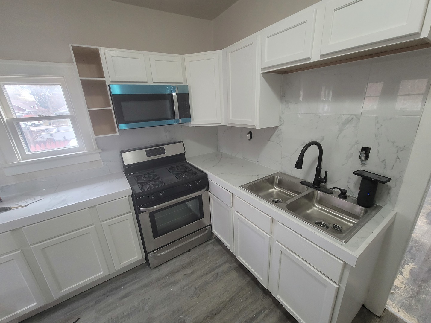 550 5TH Avenue Aurora IL 60505