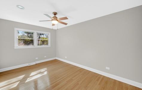 739 East 170th Street South Holland IL 60473
