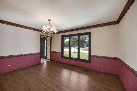 6723 Kingswood Road Willowbrook IL 60527