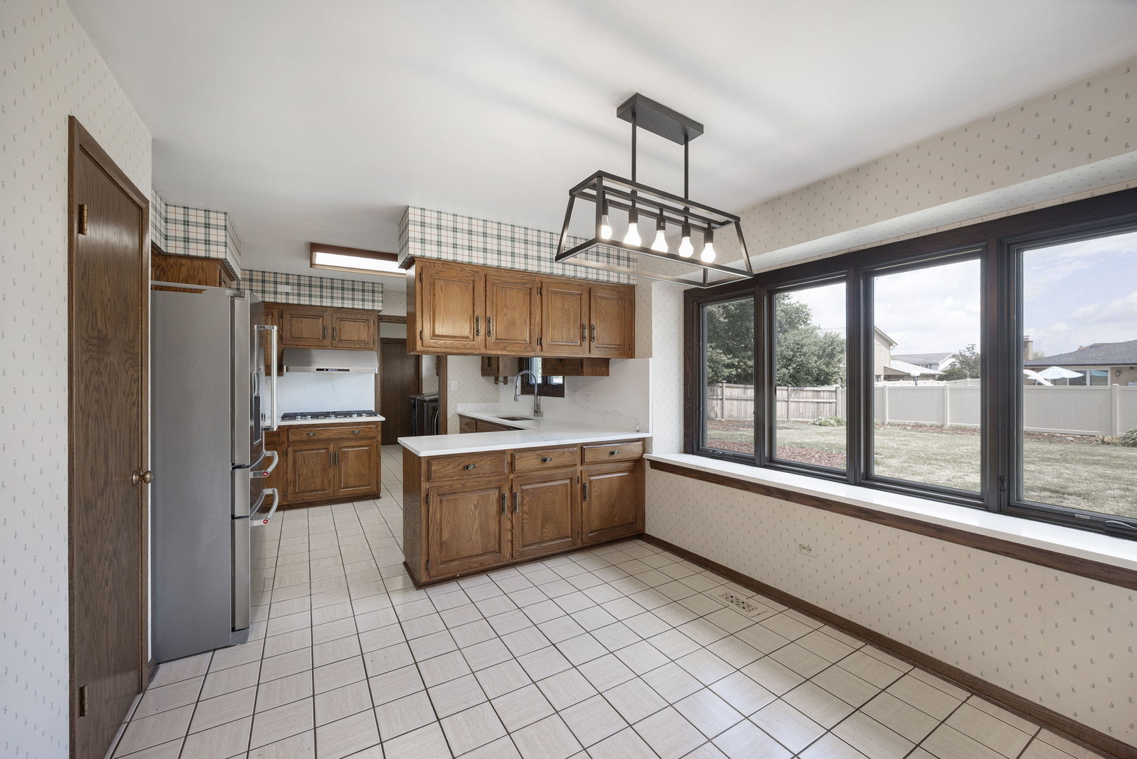 6723 Kingswood Road Willowbrook IL 60527