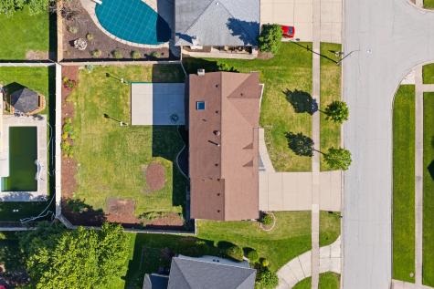 6723 Kingswood Road Willowbrook IL 60527