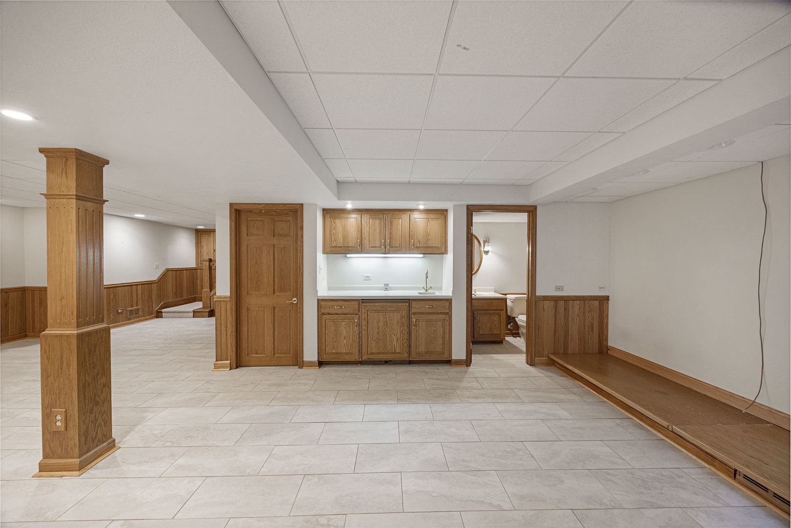 6723 Kingswood Road Willowbrook IL 60527