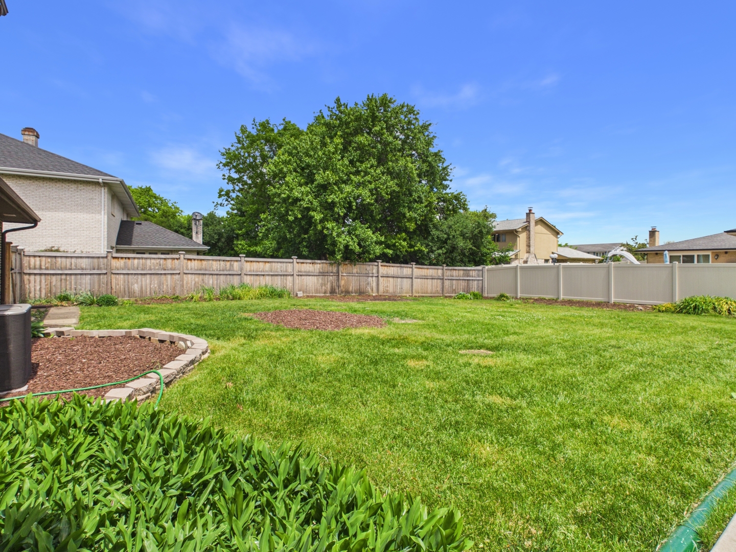 6723 Kingswood Road Willowbrook IL 60527