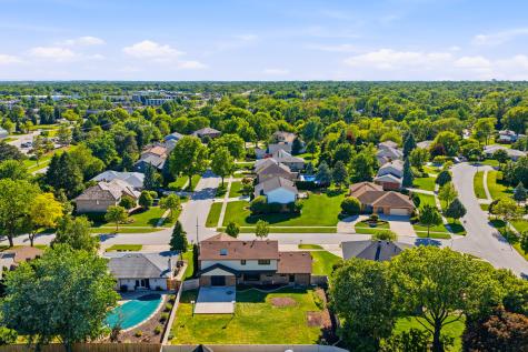 6723 Kingswood Road Willowbrook IL 60527