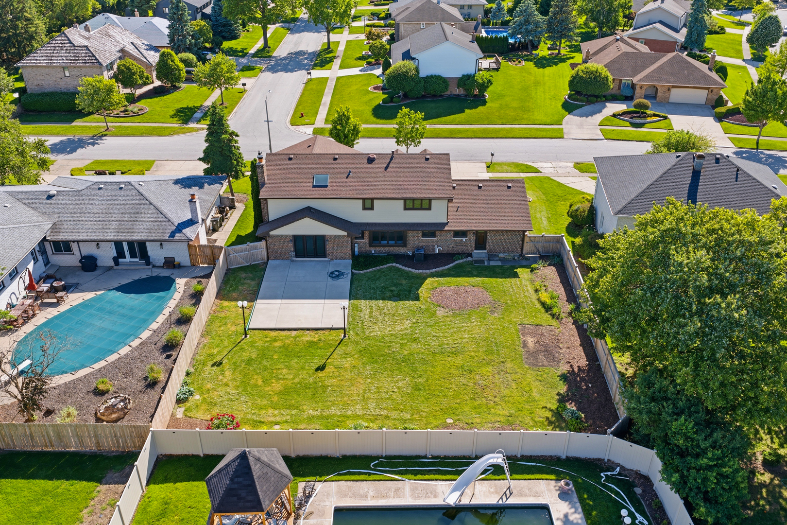6723 Kingswood Road Willowbrook IL 60527