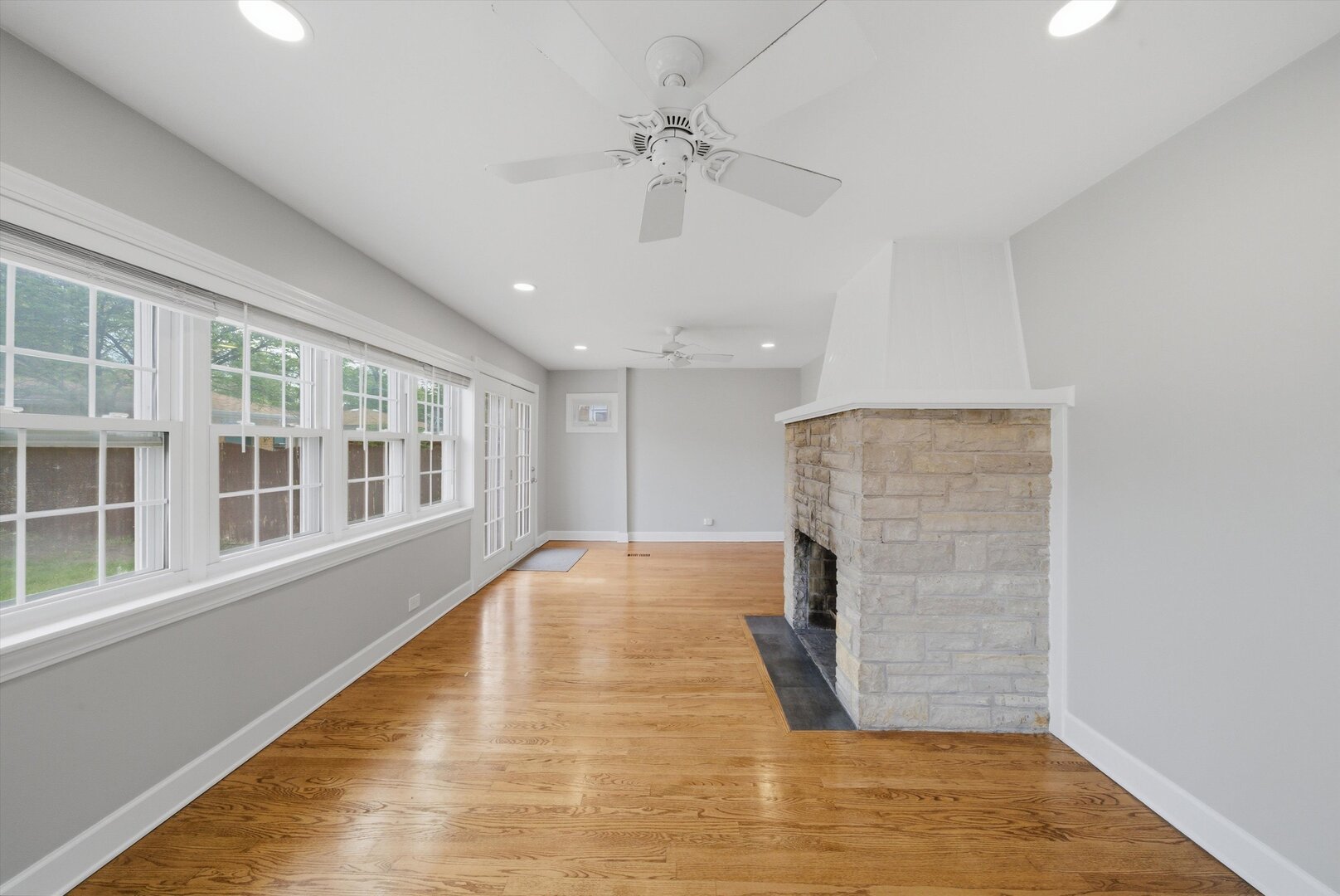 7821 West Thorndale Avenue Chicago IL 60631