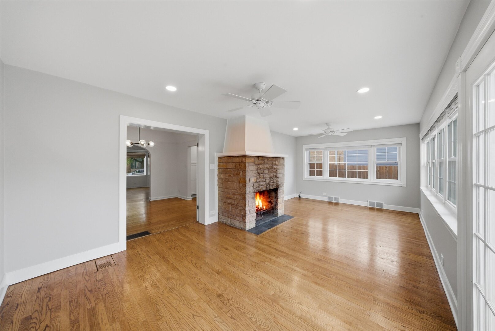 7821 West Thorndale Avenue Chicago IL 60631