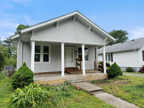 1519 West Madison Street Herrin IL 62948