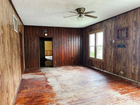1519 West Madison Street Herrin IL 62948