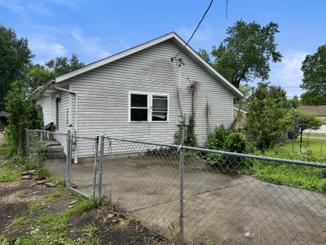 1519 West Madison Street Herrin IL 62948