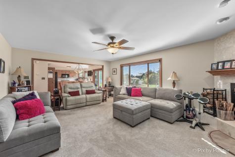 16830 South Pineview Drive Homer Glen IL 60491