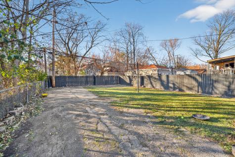 1922 South 18th Avenue Maywood IL 60153