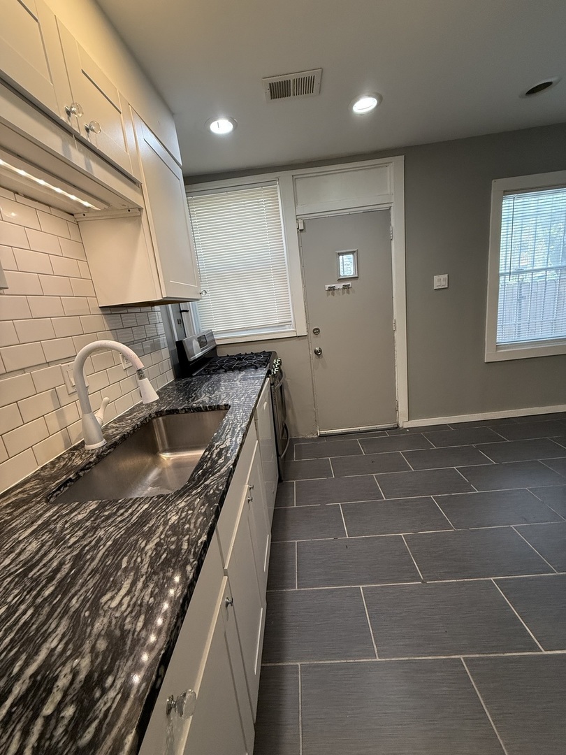 2448 East 74th Street Chicago IL 60649