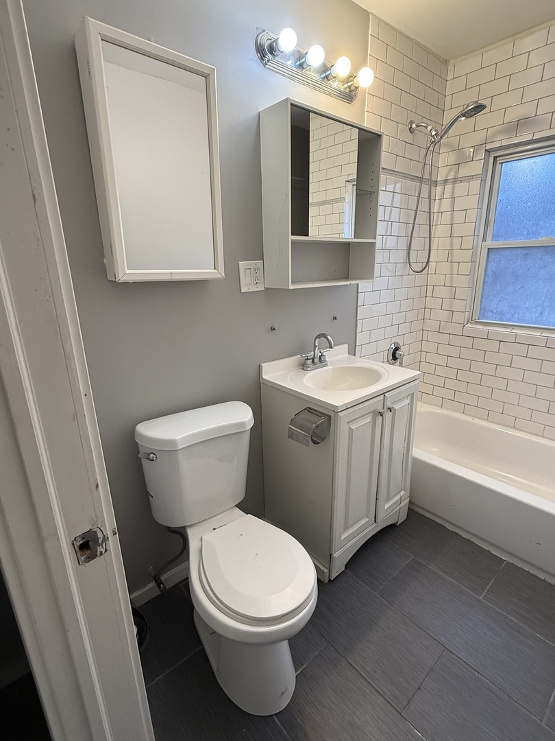 2448 East 74th Street Chicago IL 60649