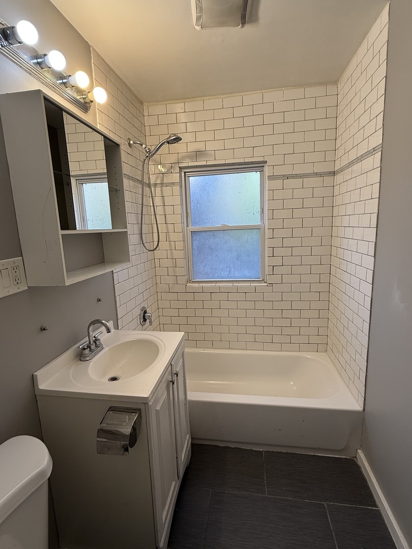 2448 East 74th Street Chicago IL 60649