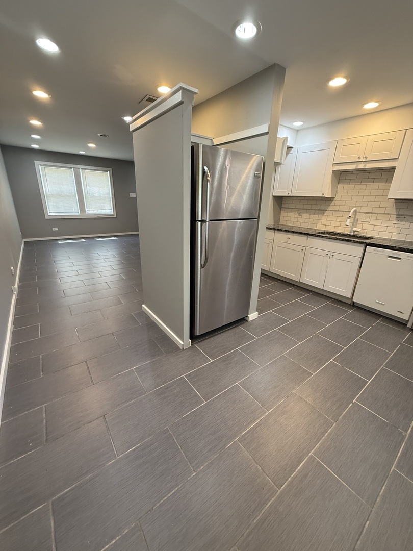 2448 East 74th Street Chicago IL 60649