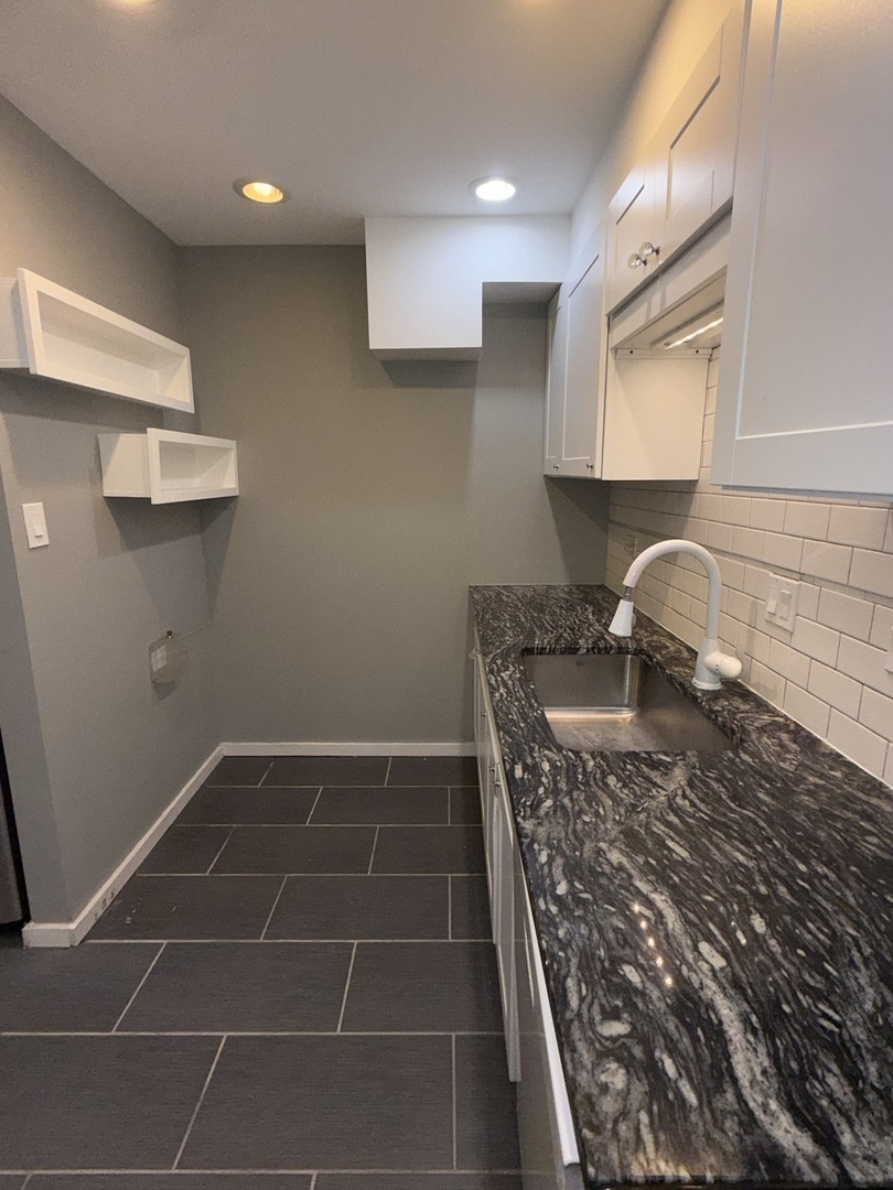 2448 East 74th Street Chicago IL 60649