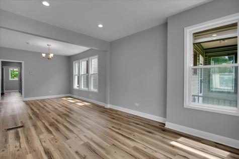 6233 South Claremont Avenue Chicago IL 60636