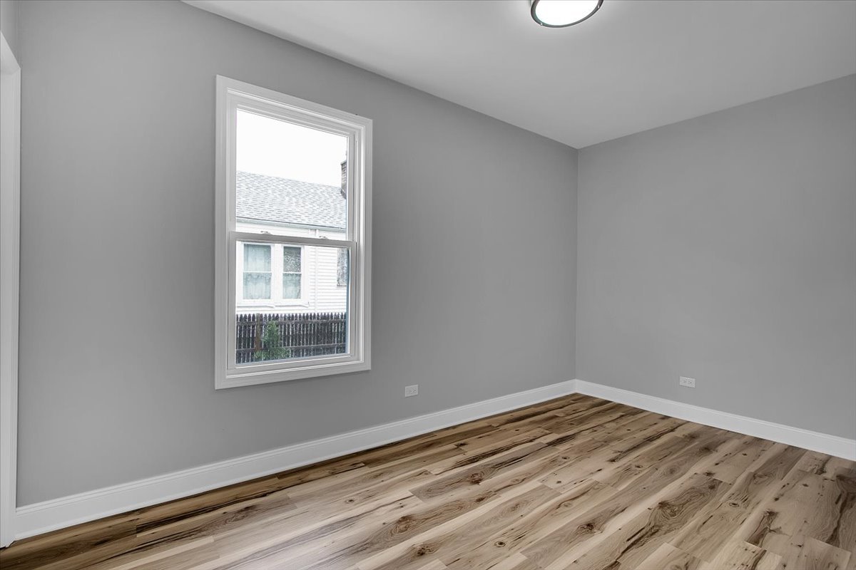 6233 South Claremont Avenue Chicago IL 60636