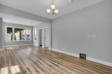 6233 South Claremont Avenue Chicago IL 60636