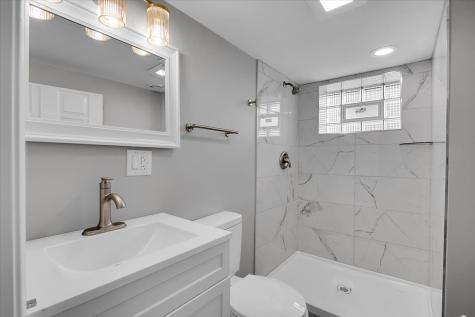 6233 South Claremont Avenue Chicago IL 60636