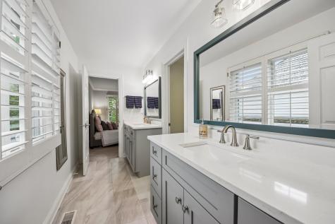 1620 Mulberry Drive Libertyville IL 60048
