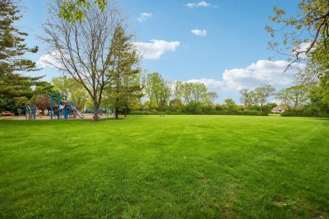 1620 Mulberry Drive Libertyville IL 60048